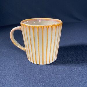 Starbucks 2007 16 oz Tan Ceramic  Coffee Mug